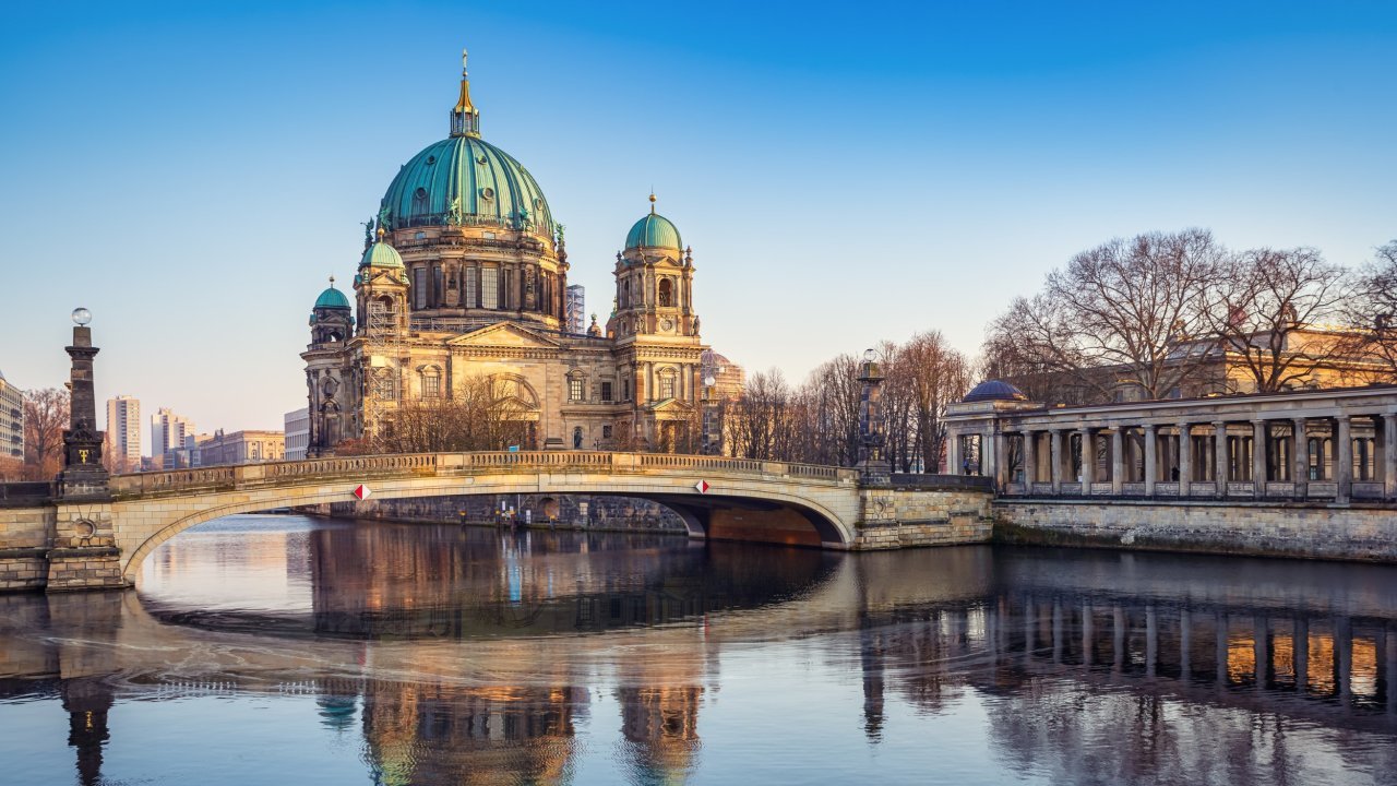 ibis Styles Berlin City Ost - Vlucht + Hotel Berlijn