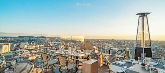 Hotel Dom Henrique - Vlucht + hotel Porto