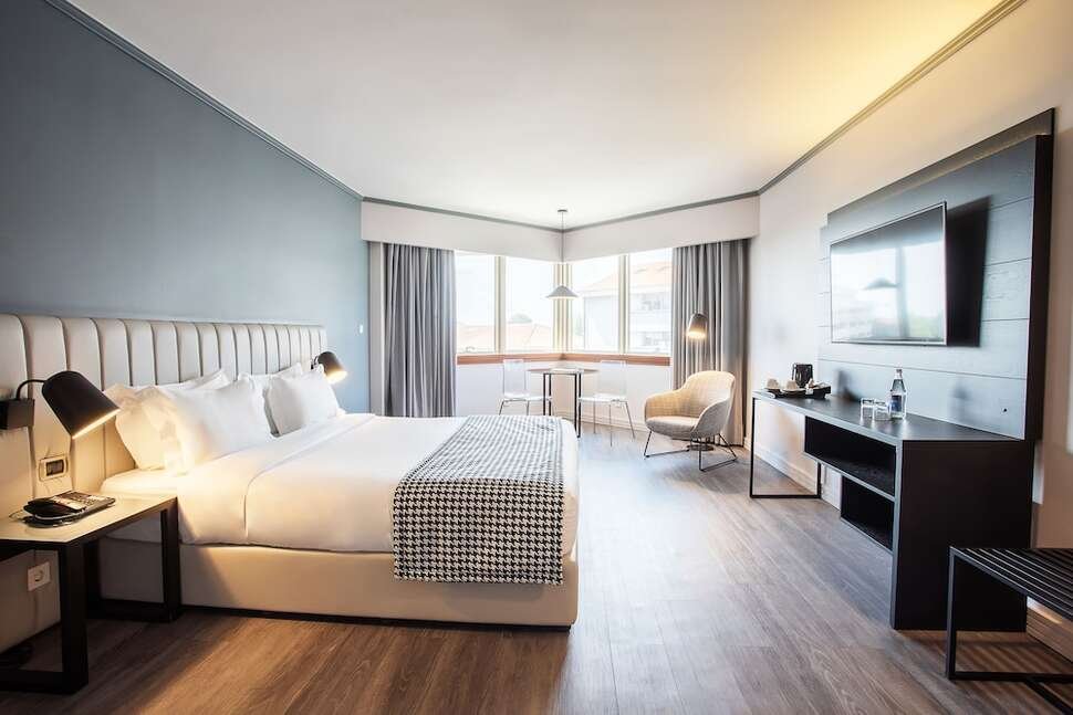 HF Fenix Porto - Vlucht + hotel Porto