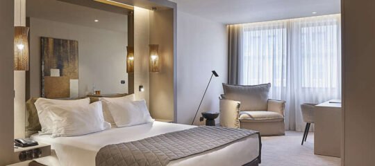 PortoBay Hotel Teatro - Vlucht + hotel Porto