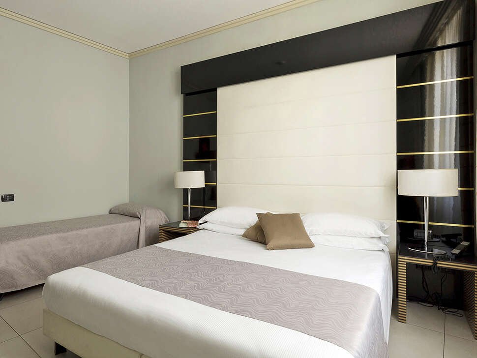 Palazzo Salgar - Vlucht + hotel Napels