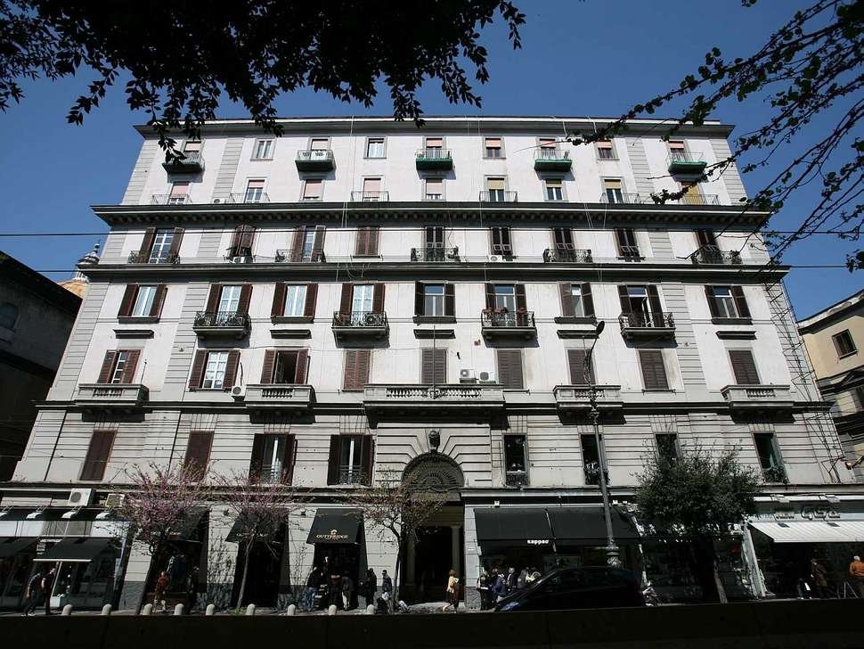 Napoli Suite - Vlucht + hotel Napels