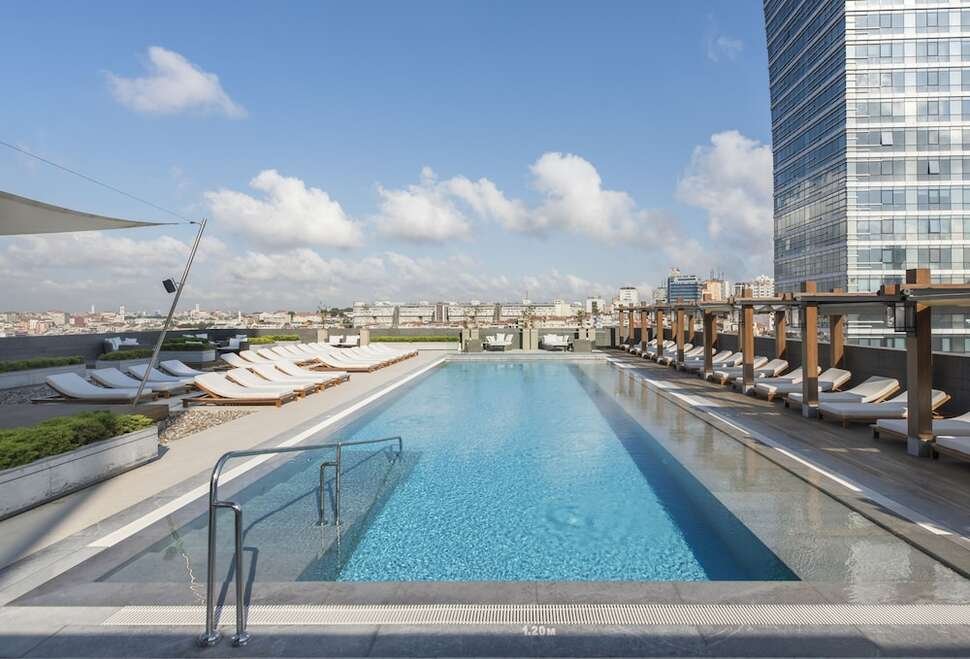 Hilton Istanbul Bomonti Hotel & Conference Center - Vlucht + hotel Istanbul