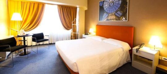 Hotel Blaise & Francis - Vlucht + hotel Milaan