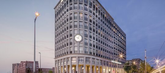 Amadi Panorama Hotel | Luxe verblijf met panoramisch uitzicht | Amsterdam