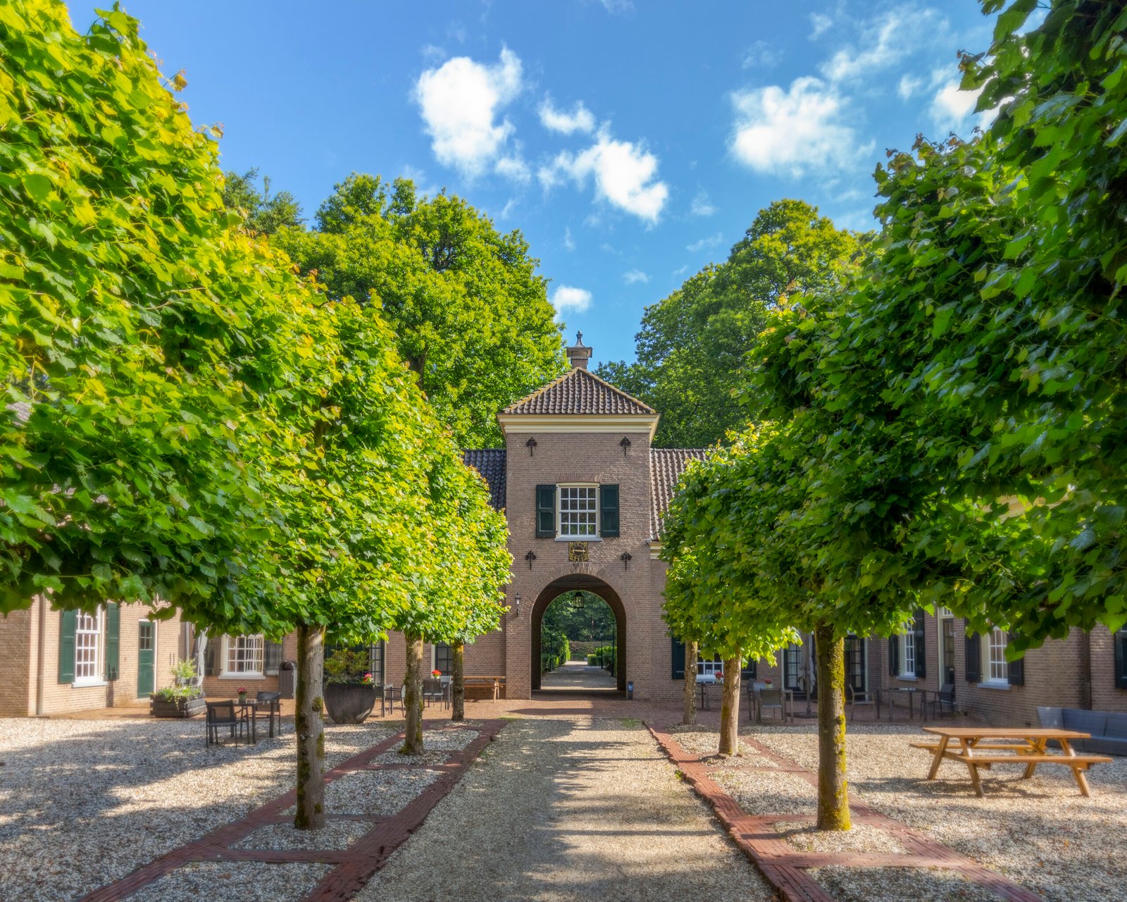 Boshotel Overberg | Minivakantie: overnacht in een luxe kamer nabij Utrecht | incl. 3-gangendiner