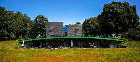 Boshotel Overberg | Romantisch nachtje in de natuur nabij Utrecht | incl. 3-gangendiner