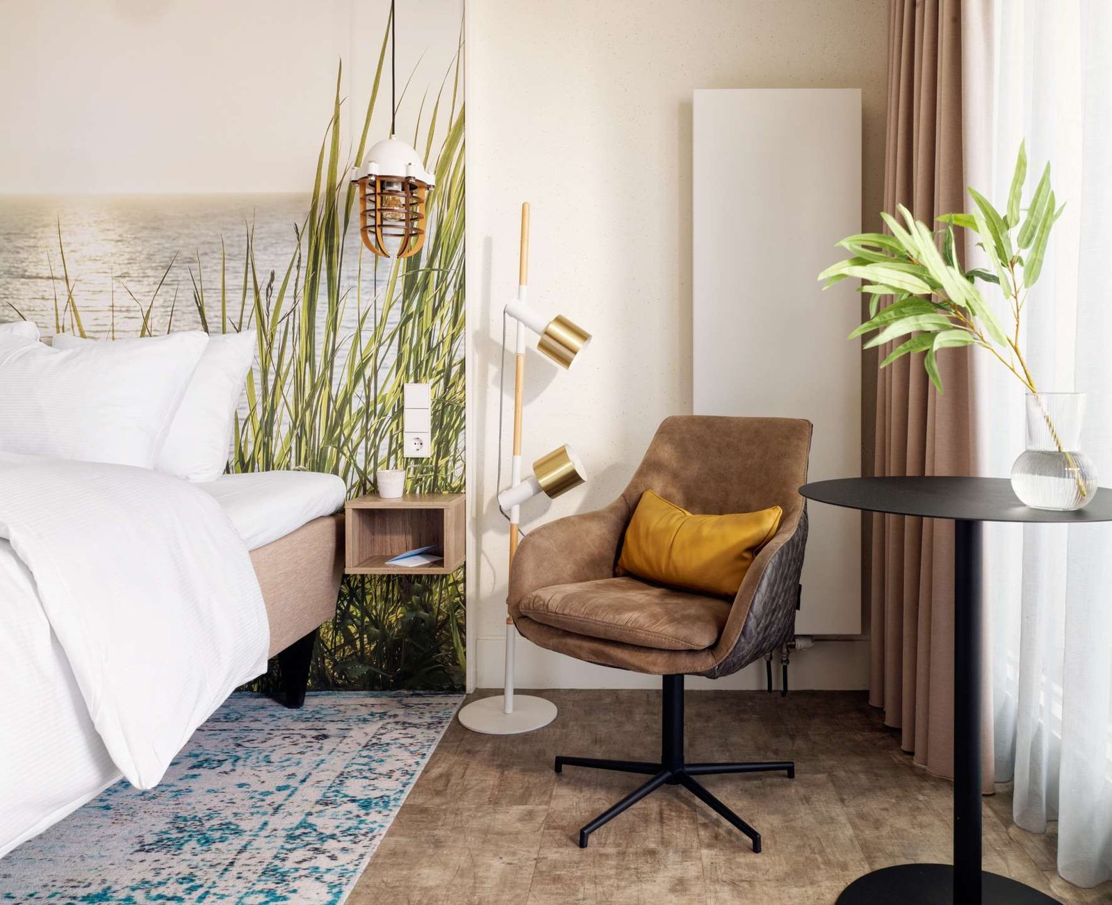 Carlton Beach | Overnacht in een hotel direct aan het strand | incl. diner