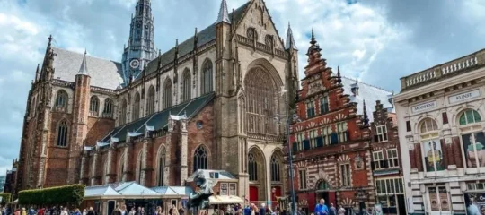 Carlton Square | Verken en beleef de historische stad Haarlem | Incl. diner