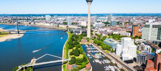 Crowne Plaza Düsseldorf - Neuss | Verblijf 3 dagen in 4*-hotel aan de oevers van de Rijn