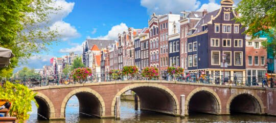 Four Elements Hotel Amsterdam | Verblijf op een unieke locatie nabij het centrum | incl. diner