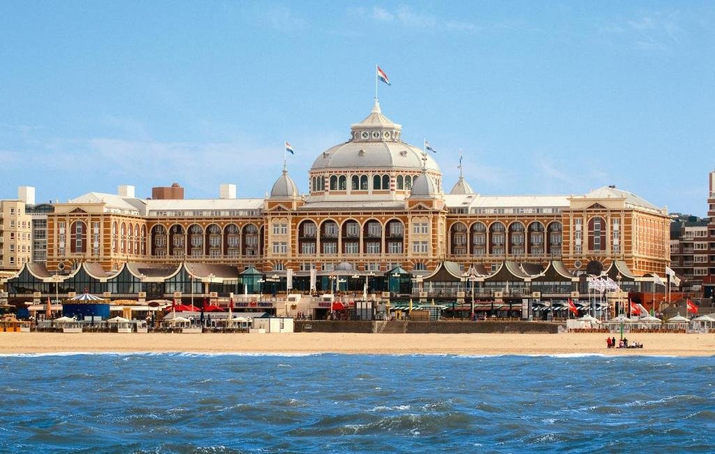 Grand Hotel Amrâth Kurhaus | Luxe overnachten aan het strand van Scheveningen | incl. 3-gangendiner