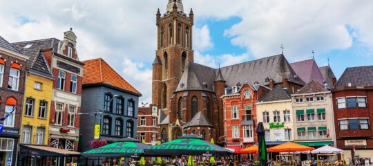 Grand Hotel Valies | Minivakantie: Ontdek de historische binnenstad van Roermond