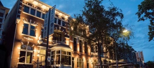 Hotel Blue Nijmegen | Verken de oudste stad van Nederland vanuit sfeervol boutique hotel | incl. 4-gangendiner