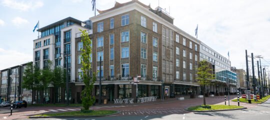 Hotel Haarhuis | Verblijf in luxe 5-sterrenhotel met Spa in Arnhem (hartje centrum) | Incl. Diner