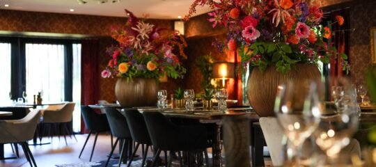 Hotel Het Witte Paard | Verken het historische centrum van de stad van Van Gogh | incl. diner