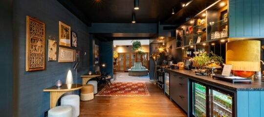 Hotel Mai | Overnacht in een prachtig grachtenpand in het oudste gedeelte van Amsterdam