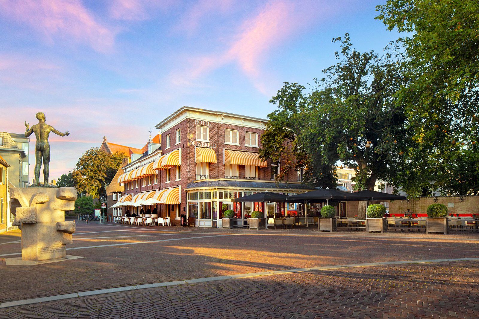 Hotel de Wereld | 2-Daags verblijf in het beroemdste 4* hotel van Nederland | incl. diner