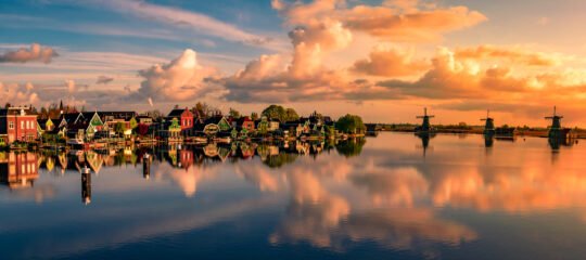 Inntel Amsterdam Zaandam | Bijzonder verblijf in een 4*-hotel nabij de Zaanse Schans | incl. diner