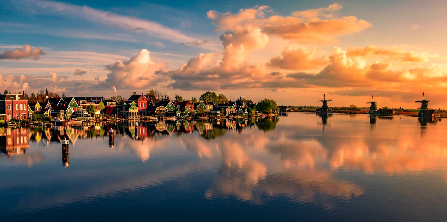 Inntel Amsterdam Zaandam | Bijzonder verblijf in een 4*-hotel nabij de Zaanse Schans | incl. diner