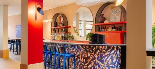 Leonardo Hotel Groningen City Center | Verblijf in een modern hotel in een bruisende stad | Kies eigen verblijfsduur