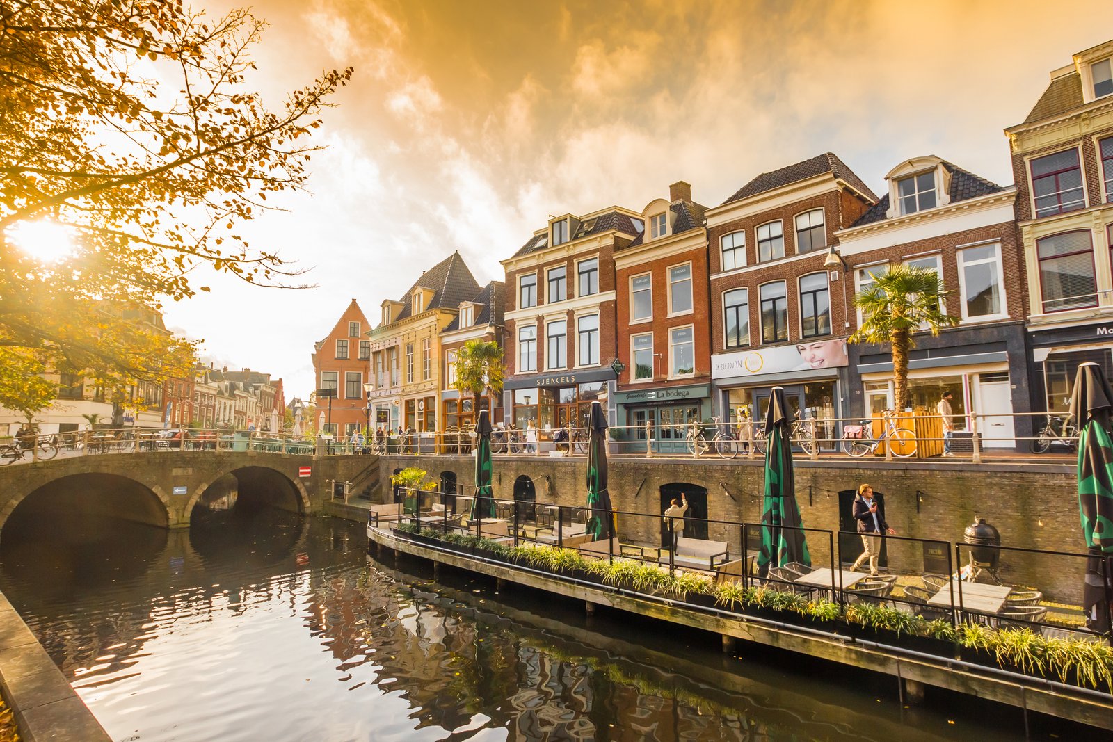 Leonardo Oranje Hotel Leeuwarden | Verblijf in het historische centrum van Leeuwarden | Kies eigen verblijfsduur