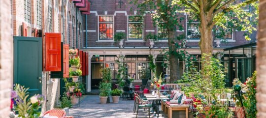 Relais&Châteaux Weeshuis Gouda | Ontdek Gouda vanuit luxe Suite in betoverend 16e-eeuws 4* boutique hotel