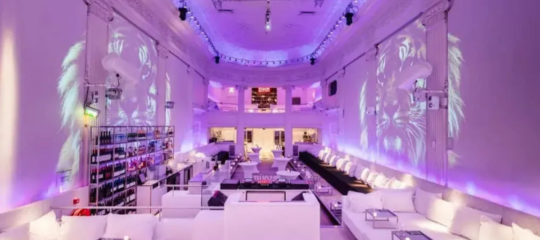 SUPPER Hotel Amsterdam | Unieke 10-gangen 'chef's table' diner experience incl. Champagne&Dinner Show