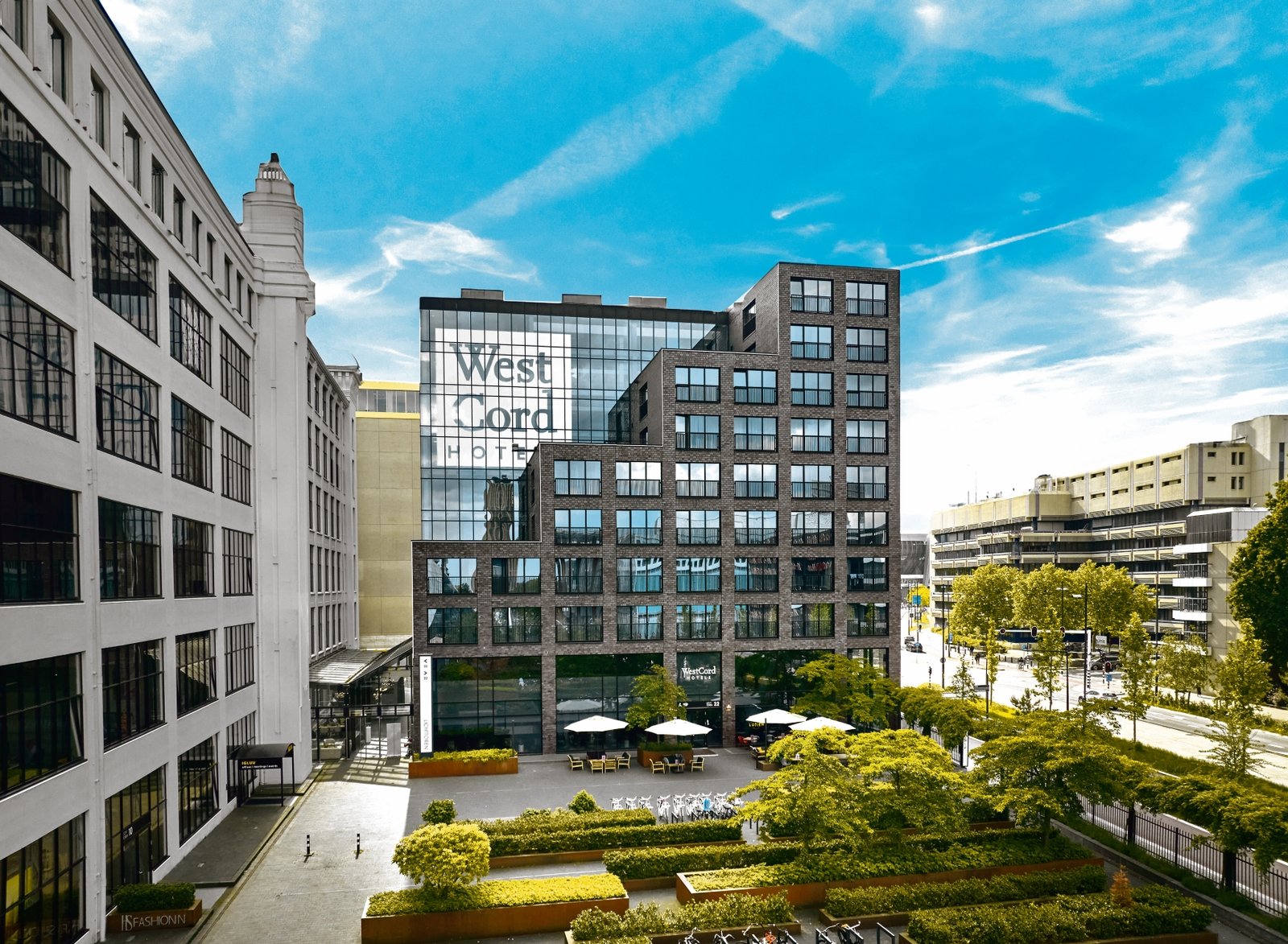 WestCord Hotel Eindhoven | Verblijf 3 dagen in een Loft in de monumentale Philips fabriek uit 1909 | incl. 3-gangendiner