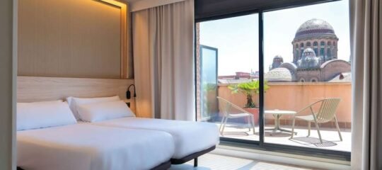 Hotel Sant Pau - Vlucht + hotel Barcelona