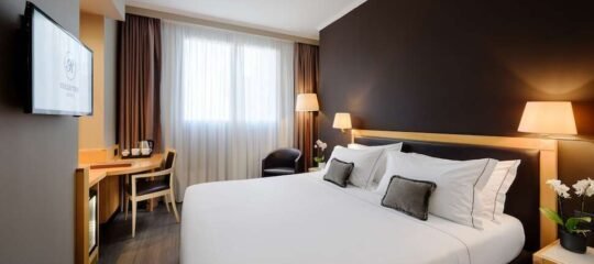 City Life Hotel Poliziano - Vlucht + hotel Milaan