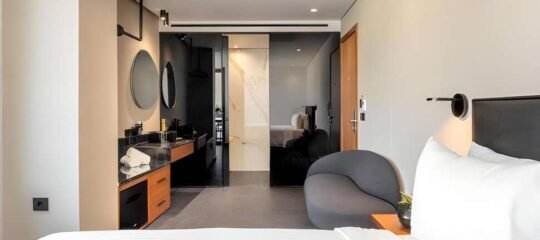 Best Western Amazon - Vlucht + hotel Athene