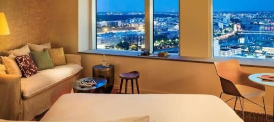 TOO Hotel Paris - Vlucht + hotel Parijs