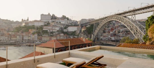 Porto River Soul Hotel - Vlucht + hotel Porto