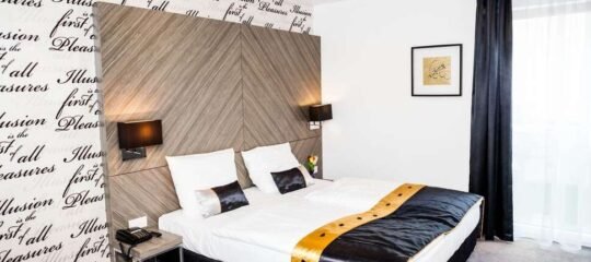 Elaya Hotel Vienna City West - Vlucht + hotel Wenen