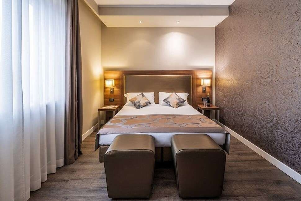 Smart Hotel Holiday - Vlucht + hotel Venetië