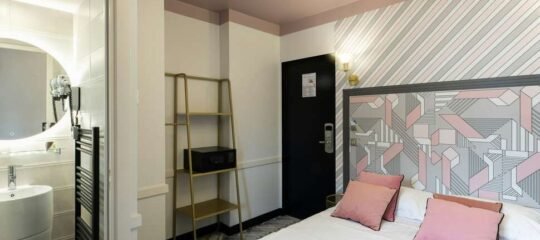 Hotel Gerando - Vlucht + hotel Parijs