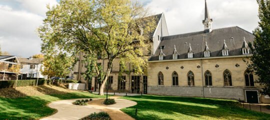 Hotel Kint | Friday Deal: Bijzonder overnachten in een voormalig Franciscanessenklooster