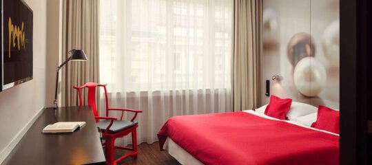 Hotel Perla - Vlucht + hotel Praag