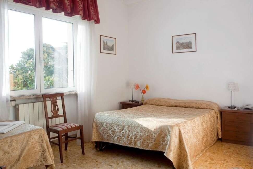 Hotel Antico Acquedotto - Vlucht + hotel Rome