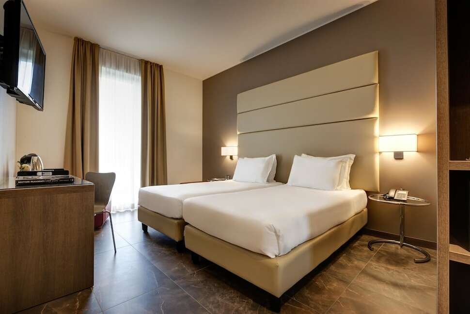 Klima Hotel Milano Fiere - Vlucht + hotel Milaan