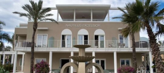 Hotel Nautilus Excelsior - Vlucht + hotel Cagliari