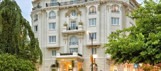 Hotel Carlton