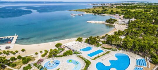Zaton Holiday Resort - Vlucht + hotel Zaton