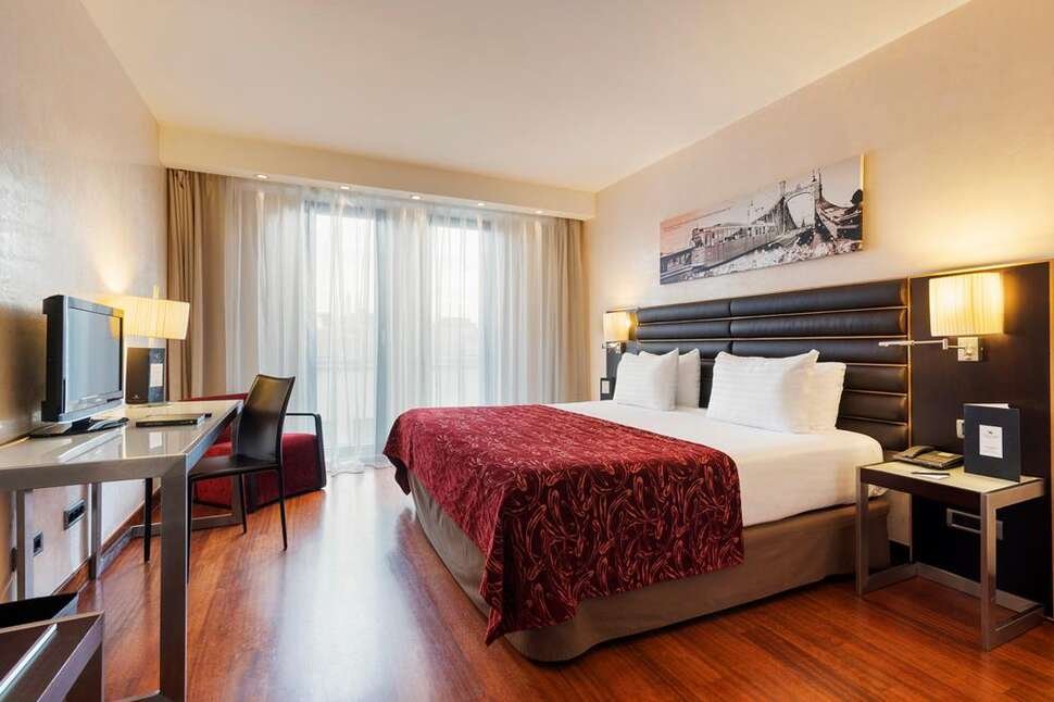 Exe Budapest Center - Vlucht + hotel Boedapest