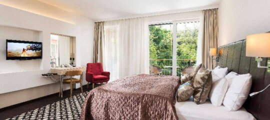 Bo33 Hotel Family & Suites - Vlucht + hotel Boedapest