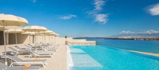 Aminess Style Glamping Villas & Holiday Homes Avalona - Vlucht + hotel Pag