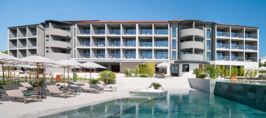 Molum Hotel & Residences - Vlucht + hotel Sveti Filip i Jakov