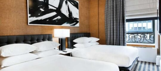 Ameritania Hotel - Vlucht + hotel New York City