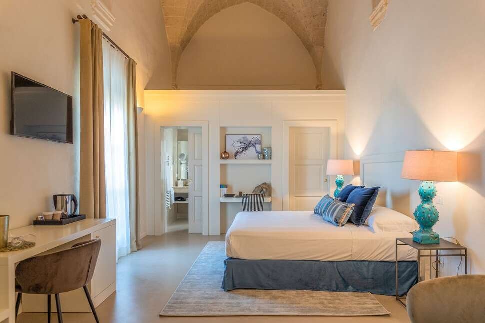 Chiostro dei Domenicani - Vlucht + hotel Lecce